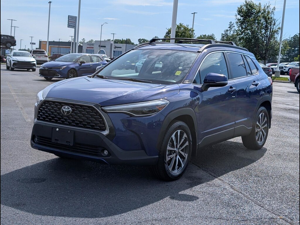 Used 2024 Toyota Corolla Cross XLE SUV