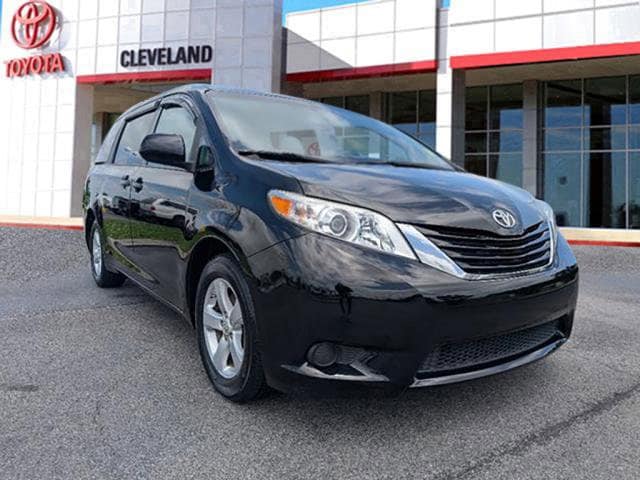 Used 2017 Toyota Sienna LE with VIN 5TDKZ3DCXHS770185 for sale in Cleveland, TN