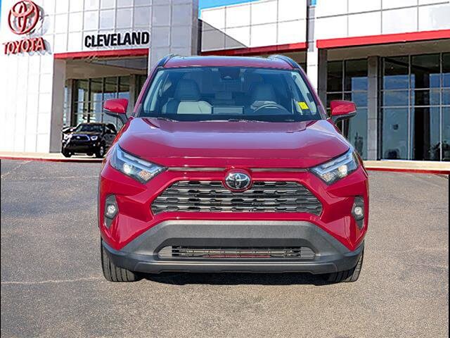 2023 Toyota RAV4 XLE Premium photo 2