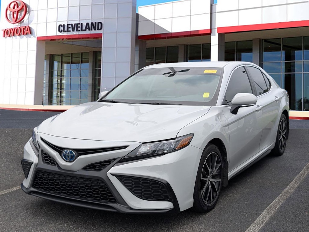 Used 2023 Toyota Camry Hybrid SE Sedan