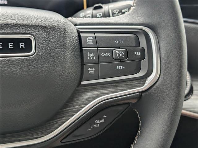 2024 Jeep Wagoneer Series III - Photo 16