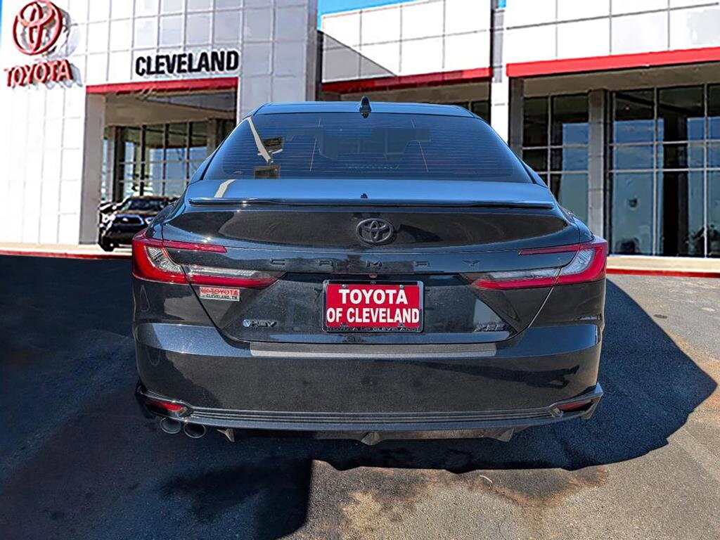 2025 Toyota Camry photo 2