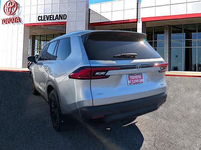 2024 Toyota Grand Highlander XLE AWD photo 4