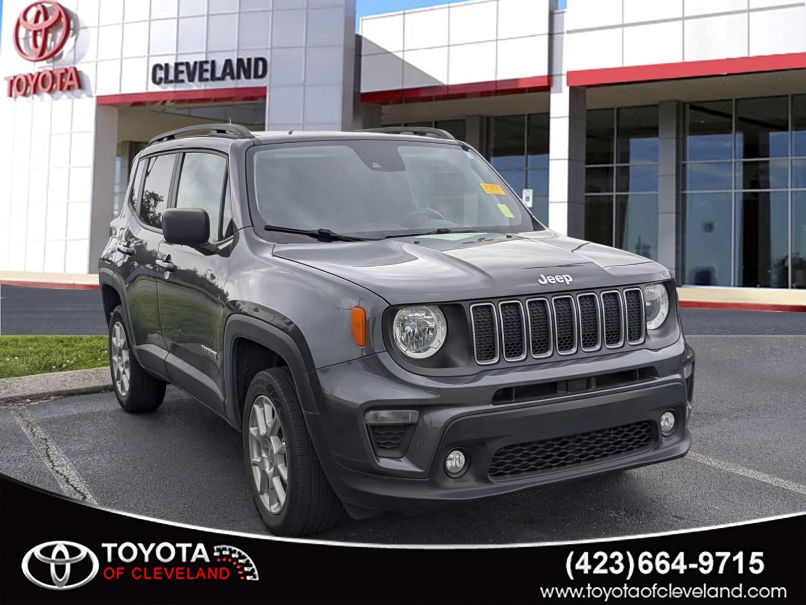 2023 Jeep Renegade Latitude 4x4's photo