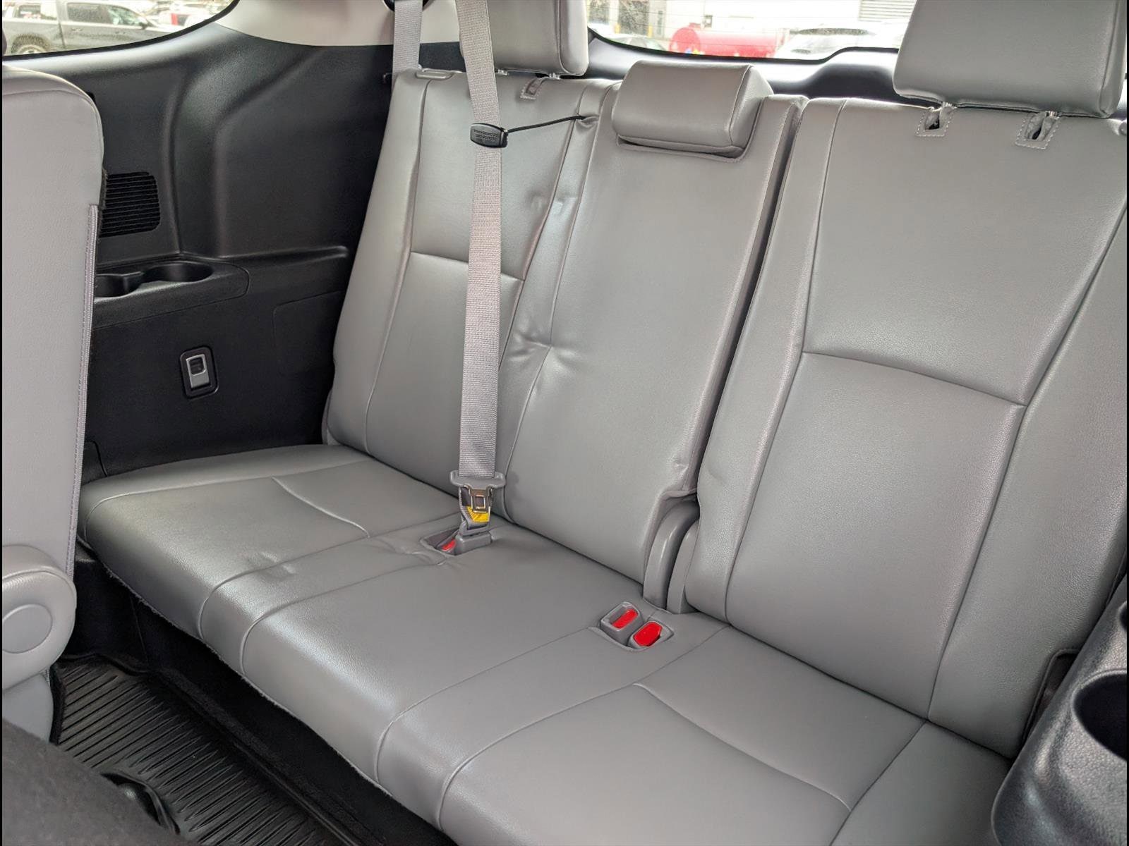 2023 Toyota Highlander XLE - Photo 13