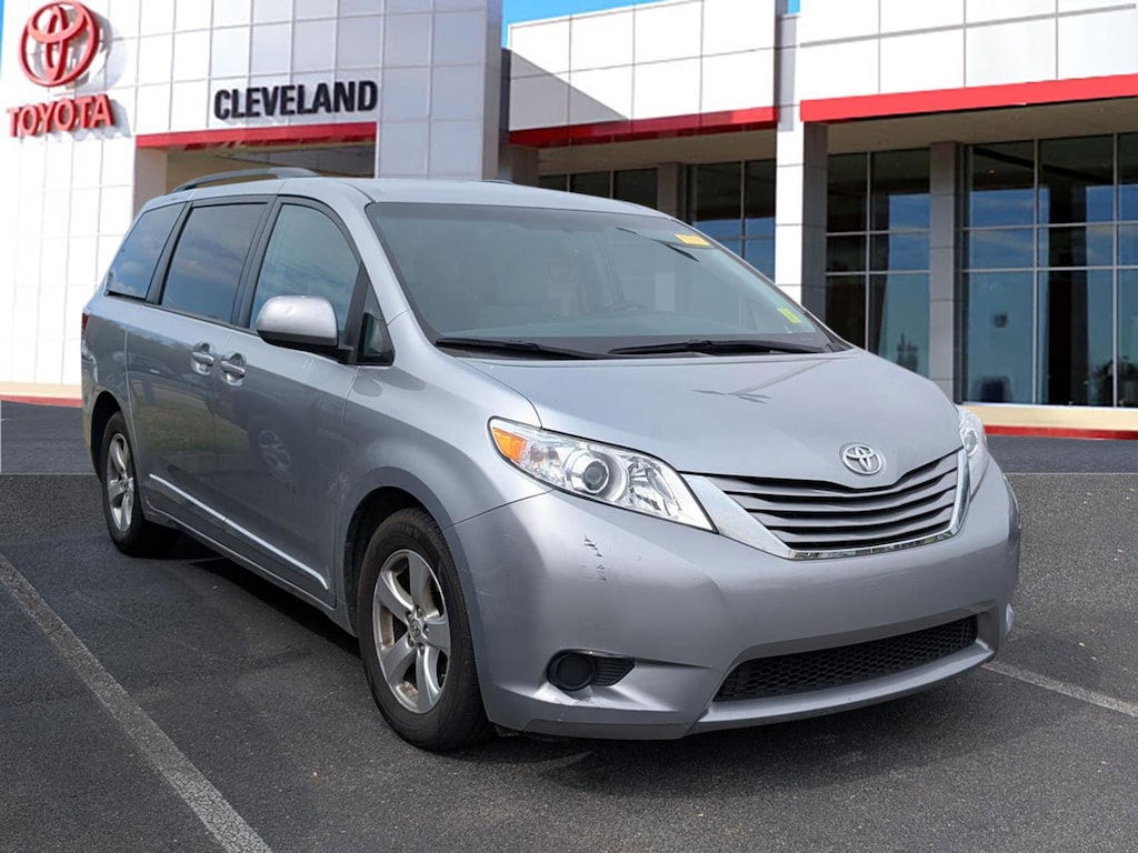 Used 2017 Toyota Sienna LE Van
