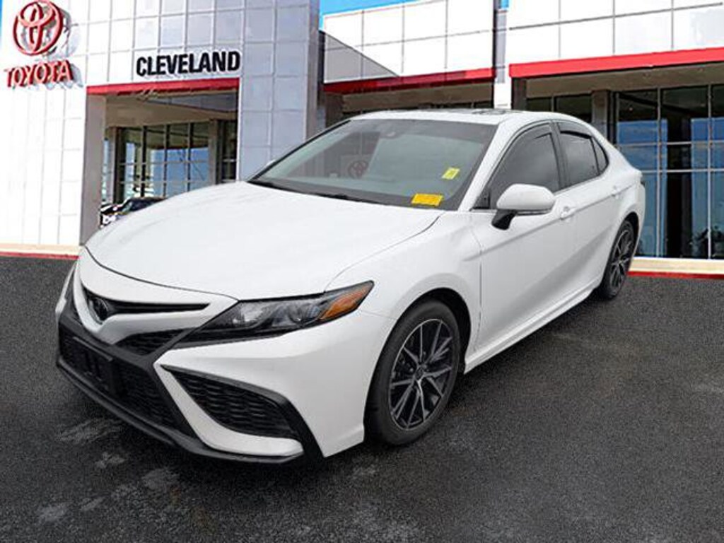 Used 2024 Toyota Camry SE Sedan