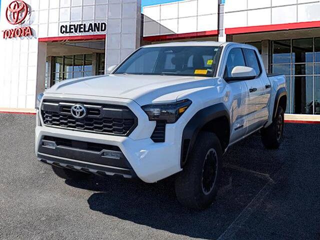 2024 Toyota Tacoma TRD Off-Road photo 4