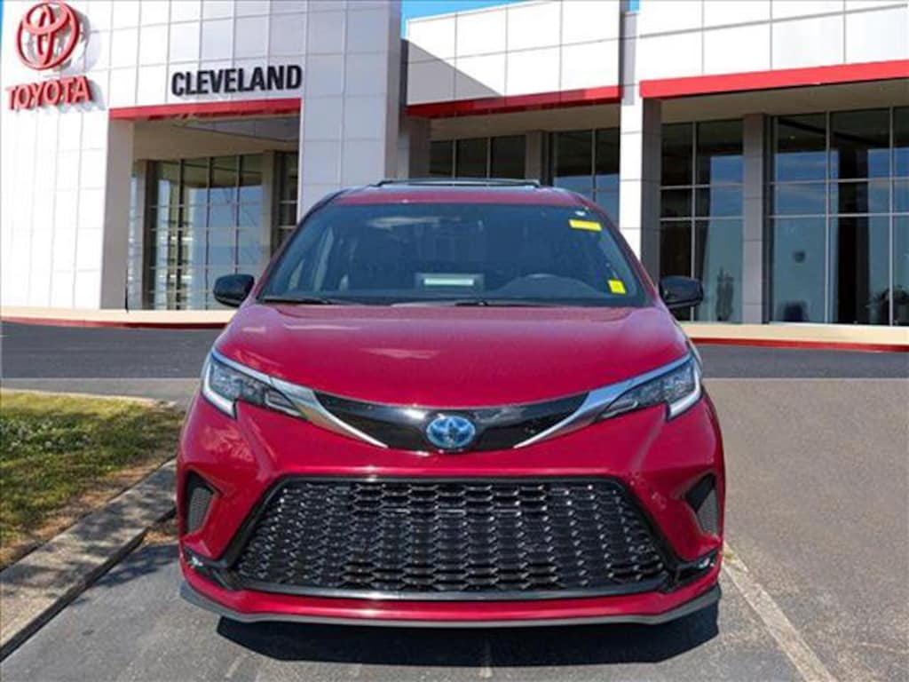 Used 2022 Toyota Sienna XSE 7 Passenger Van Passenger Van