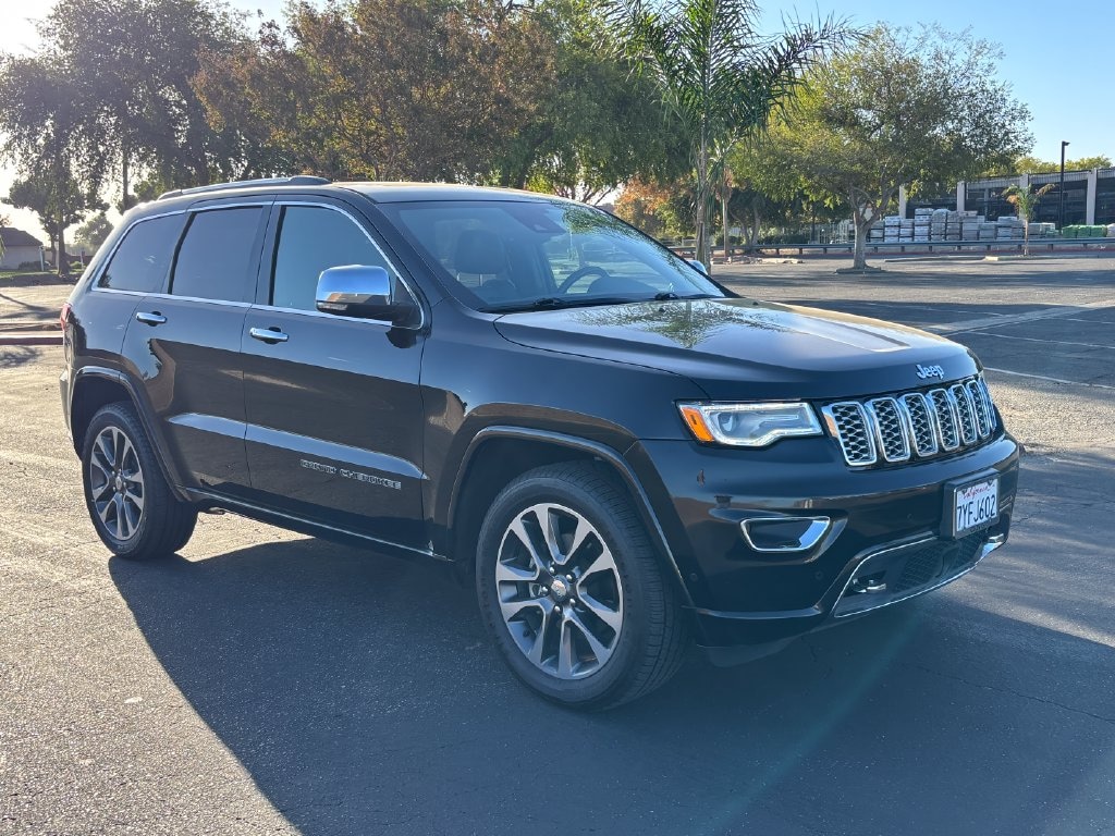 Used 2017 Jeep Grand Cherokee Overland SUV