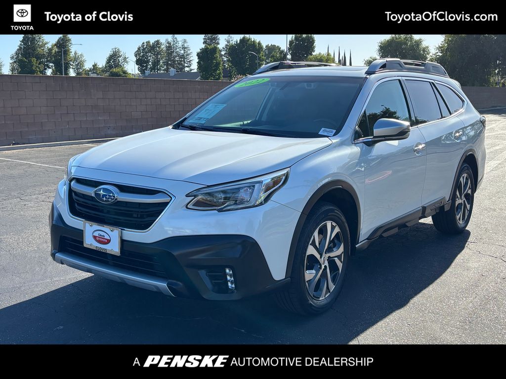 2022 Subaru Outback Touring's photo