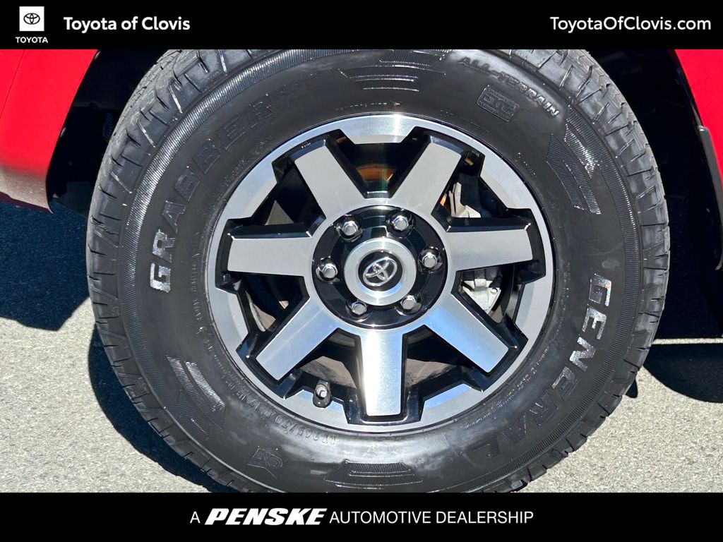 2021 Toyota 4Runner TRD Off-Road Premium 4WD V6's photo