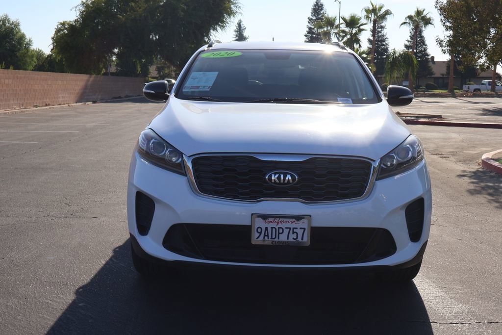 Used 2020 Kia Sorento S with VIN 5XYPG4A59LG673573 for sale in Clovis, CA