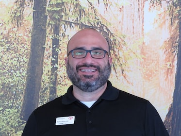 Staff member Robert DelaVega from ID_6a40d04d3151