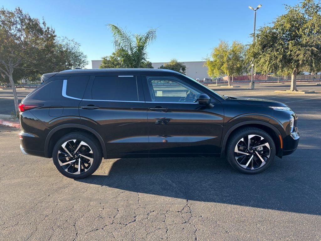 Used 2023 Mitsubishi Outlander SEL SUV
