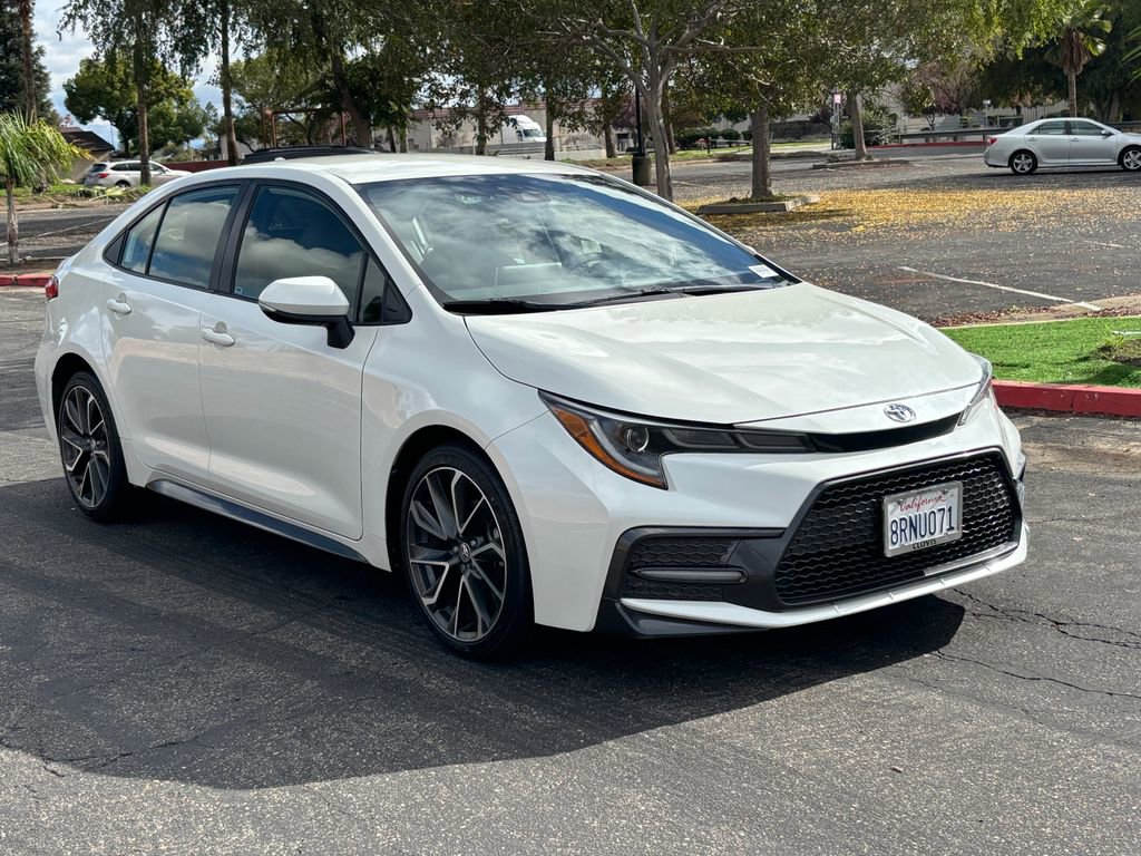 2020 Toyota Corolla SE photo 3