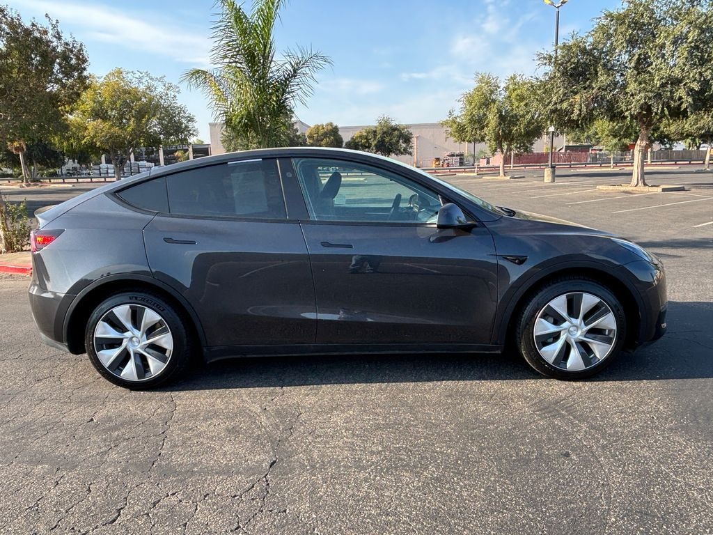 Used 2024 Tesla Model Y Long Range SUV