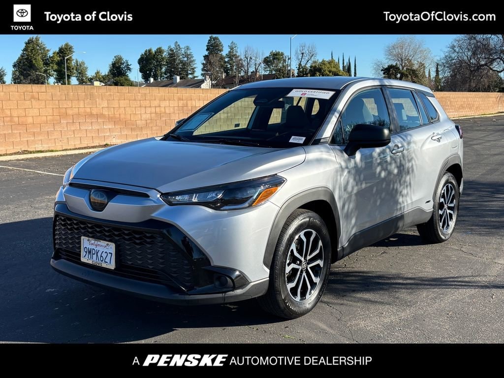 2024 Toyota Corolla Cross S's photo