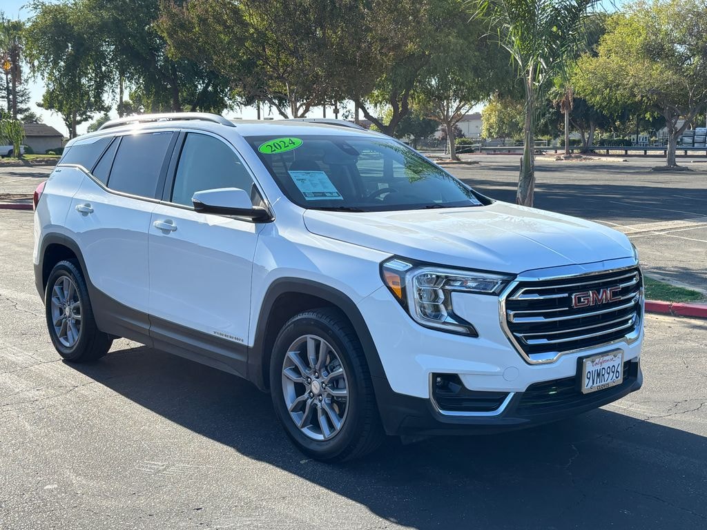 Used 2024 GMC Terrain SLT SUV