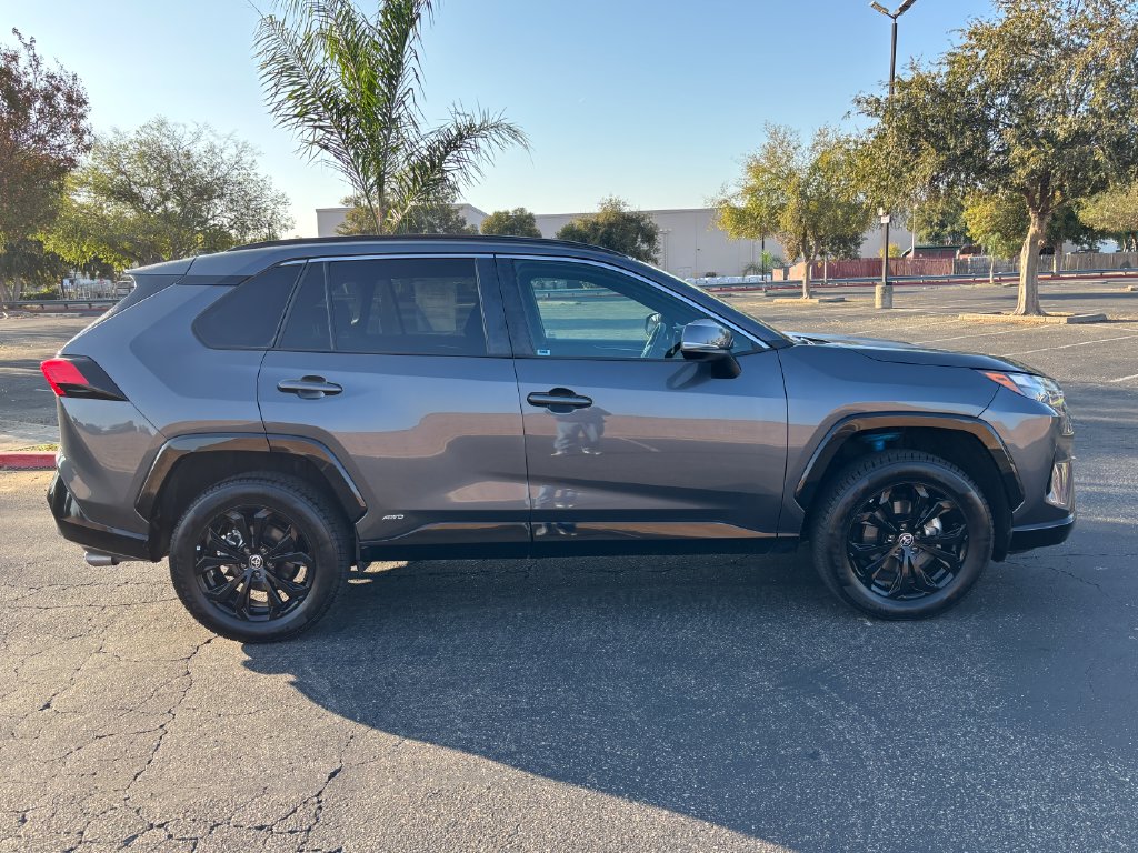Used 2022 Toyota RAV4 Hybrid SE SUV
