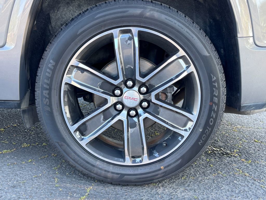 2019 GMC Acadia Denali - Photo 35