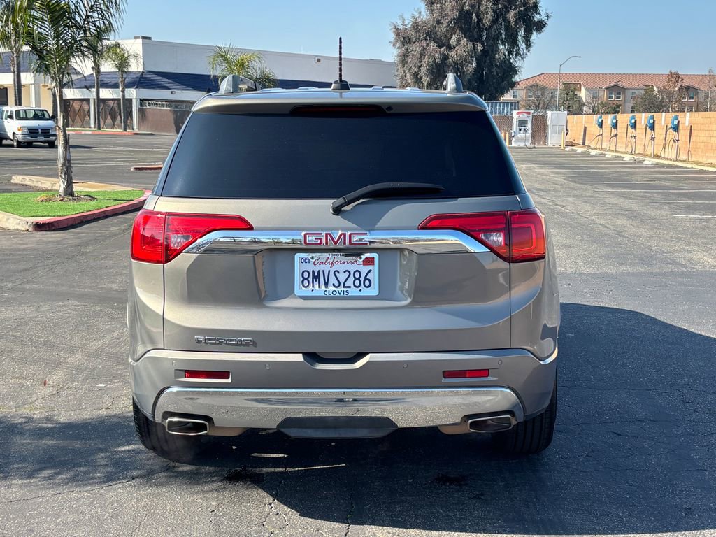 2019 GMC Acadia Denali - Photo 6