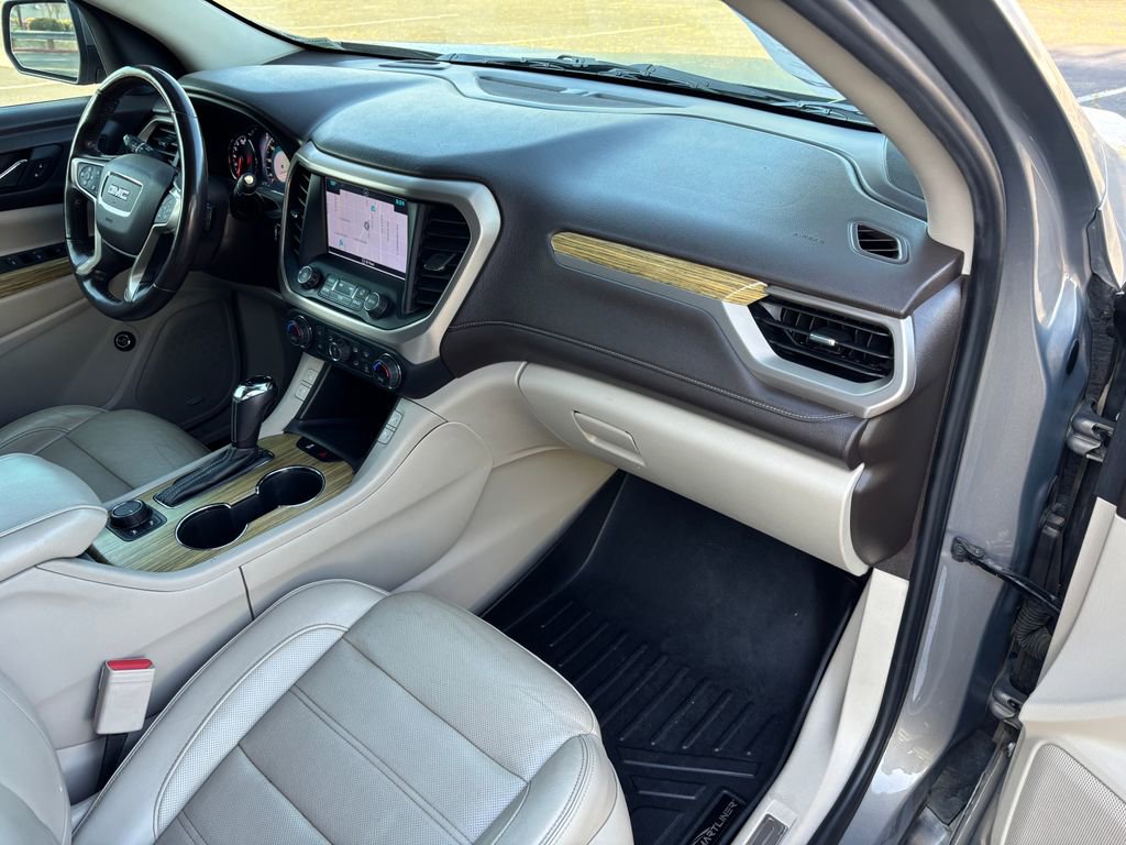 2019 GMC Acadia Denali - Photo 21