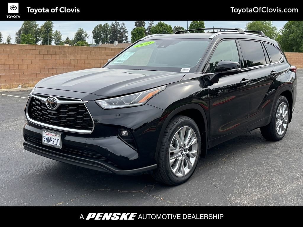 2024 Toyota Highlander SUV 