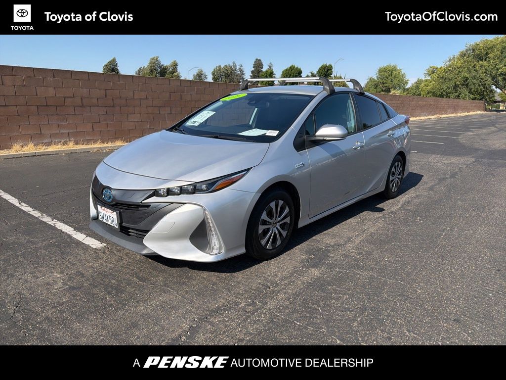 2021 Toyota Prius Prime LE's photo
