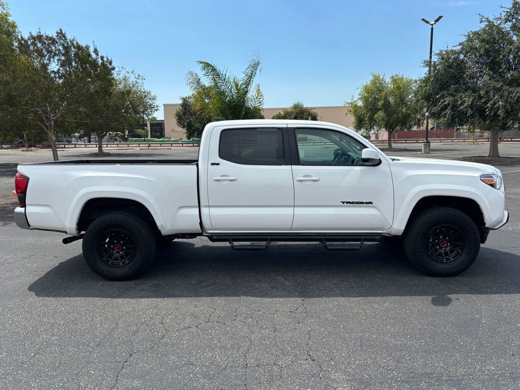 2021 Toyota Tacoma SR5 V6 photo 4