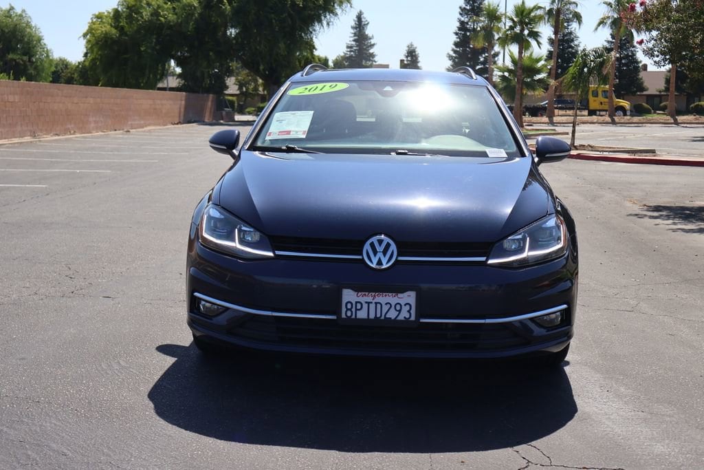 Used 2019 Volkswagen Golf SportWagen SE with VIN 3VWY57AU1KM511812 for sale in Clovis, CA