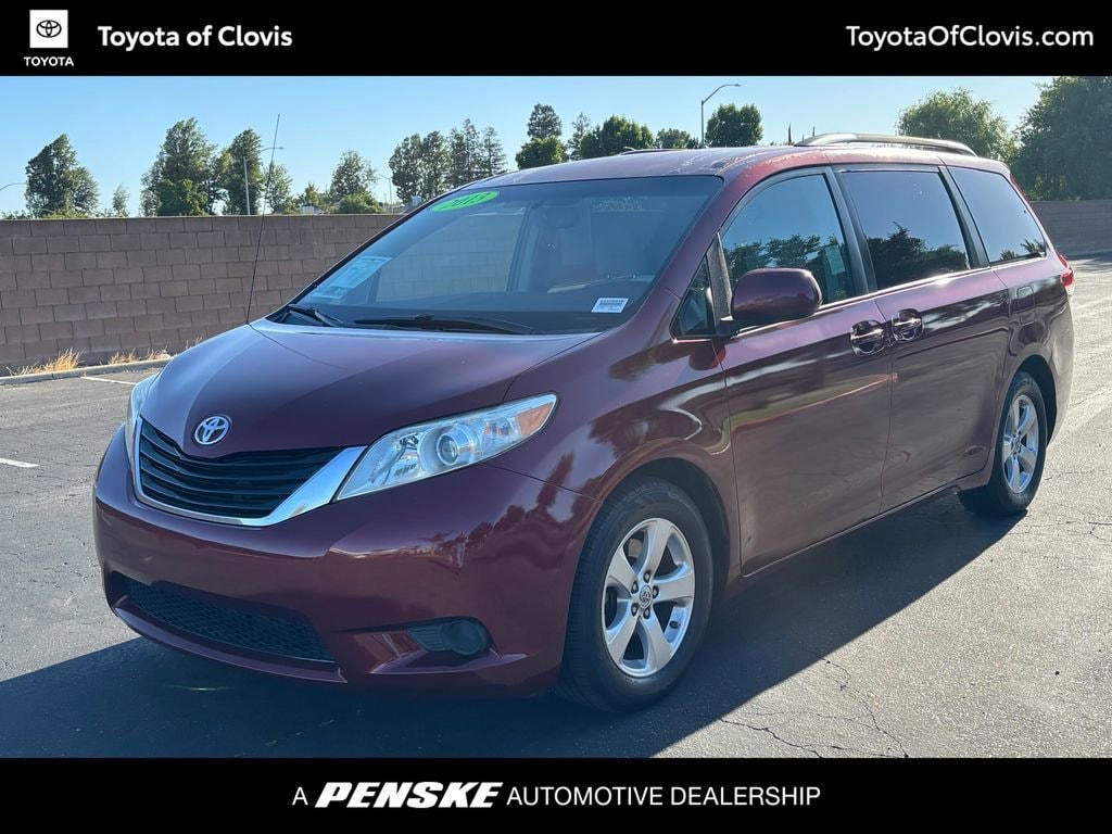 2013 Toyota Sienna Minivan/Van 