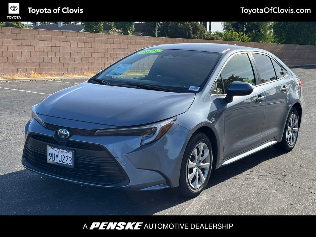 2025 Toyota Corolla LE