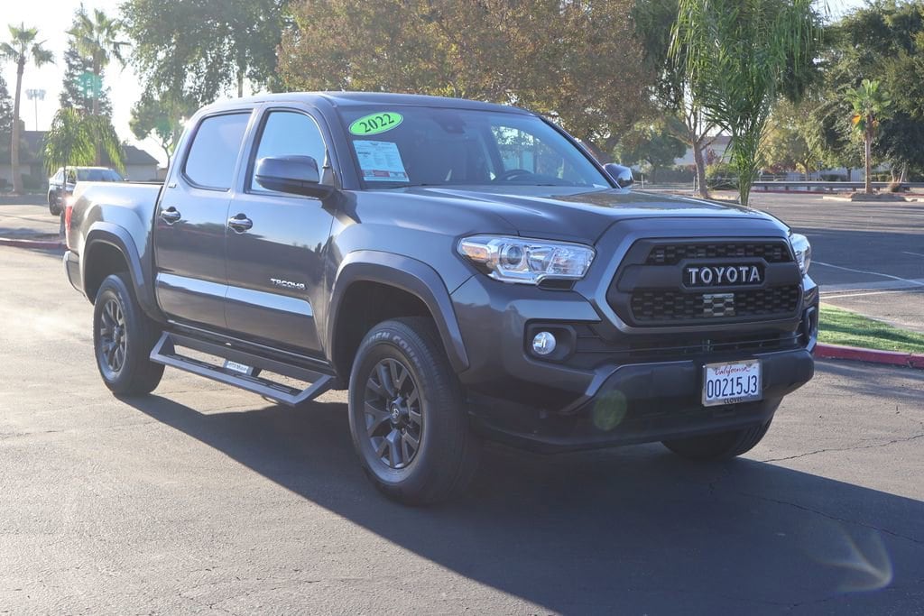 Used 2022 Toyota Tacoma SR5 with VIN 3TMAZ5CN4NM161695 for sale in Clovis, CA