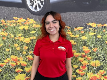 Staff member Yahaira Caballero from ID_2d71e0ada36d