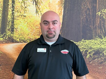 Staff member Daniel Gonzalez from ID_c9691c138106
