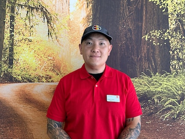 Staff member Kong Thao from ID_2d71e0ada36d