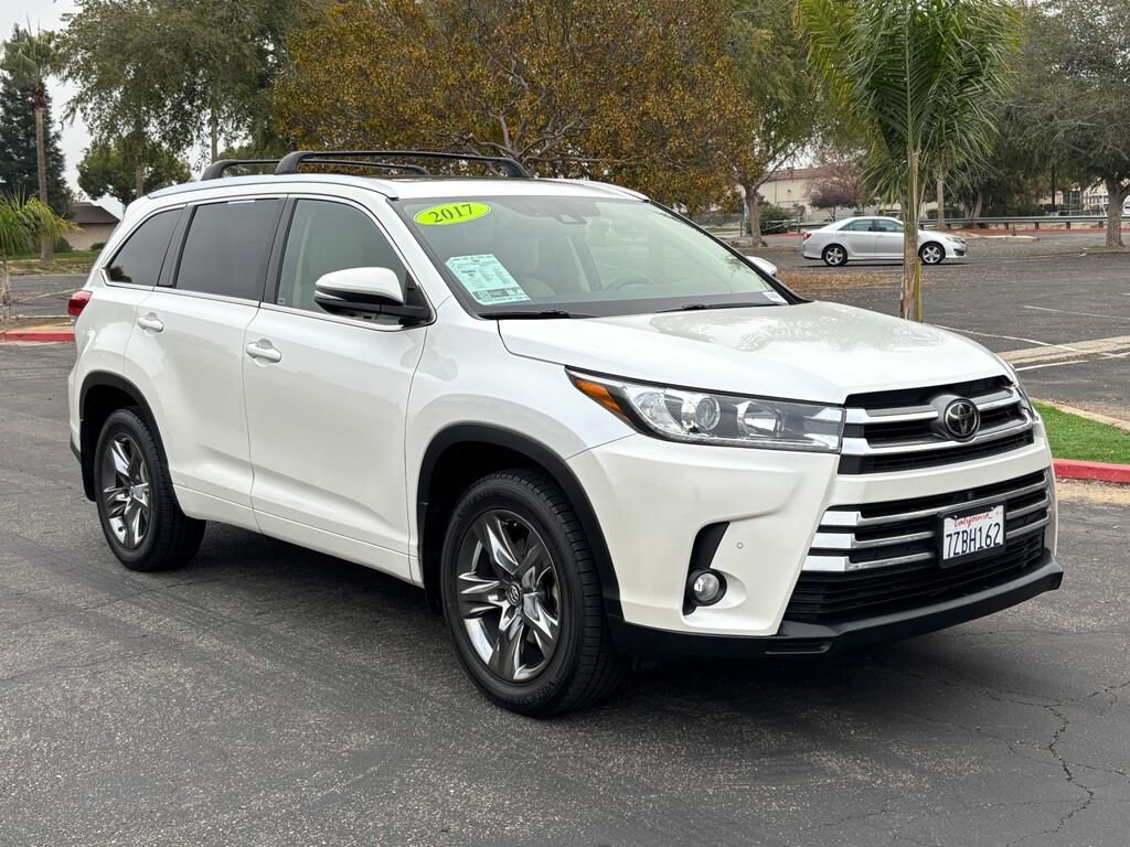 Used 2017 Toyota Highlander Limited Platinum V6 SUV