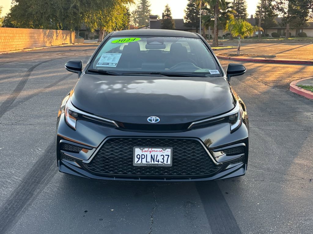 2024 Toyota Corolla Hybrid SE photo 2
