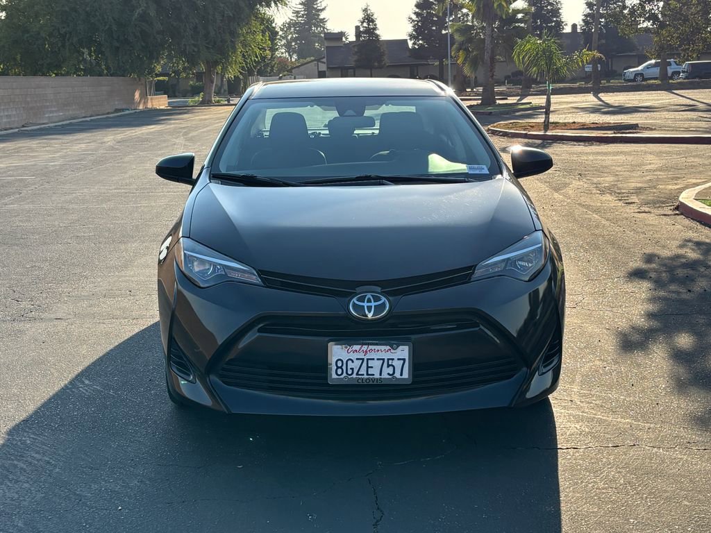2019 Toyota Corolla L photo 2