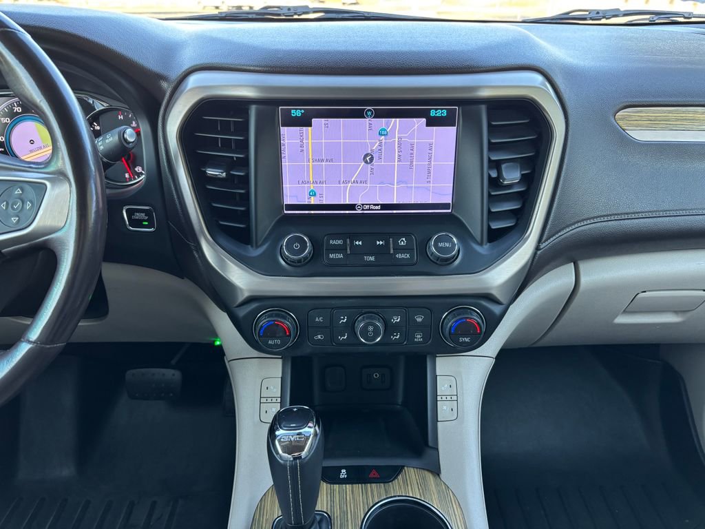 2019 GMC Acadia Denali - Photo 13