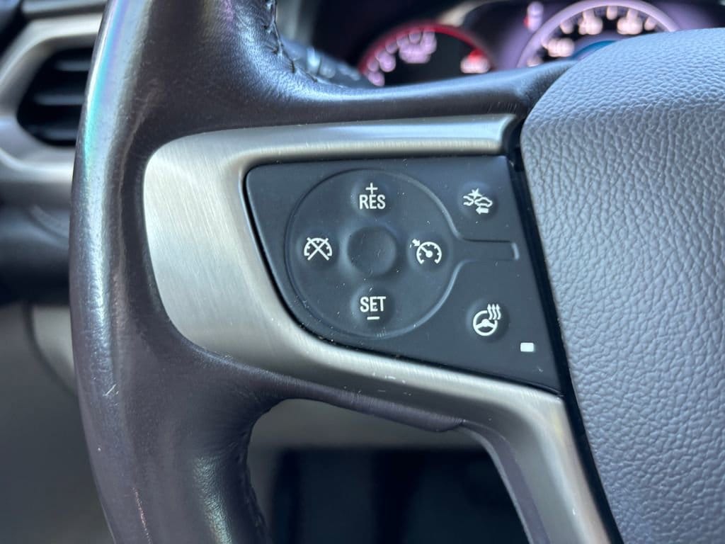 2019 GMC Acadia Denali - Photo 11