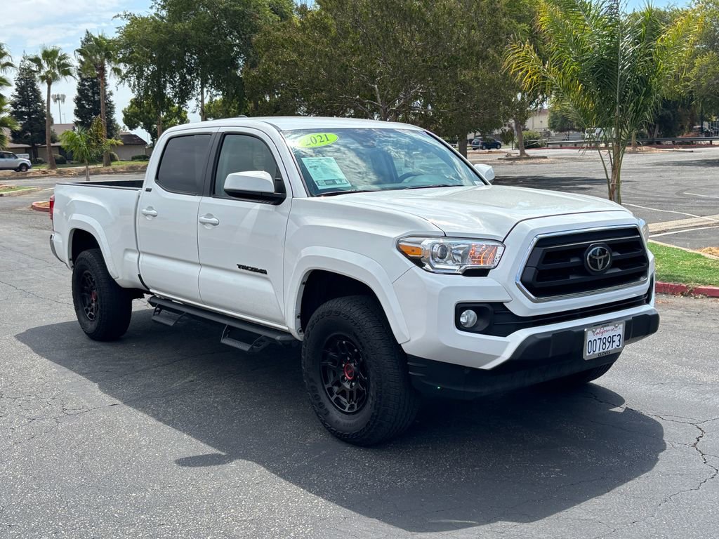 2021 Toyota Tacoma SR5 V6 photo 3