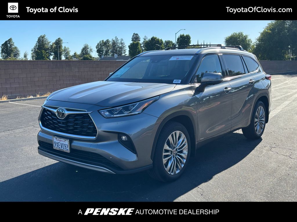 2026 Toyota Highlander Hybrid Platinum AWD's photo