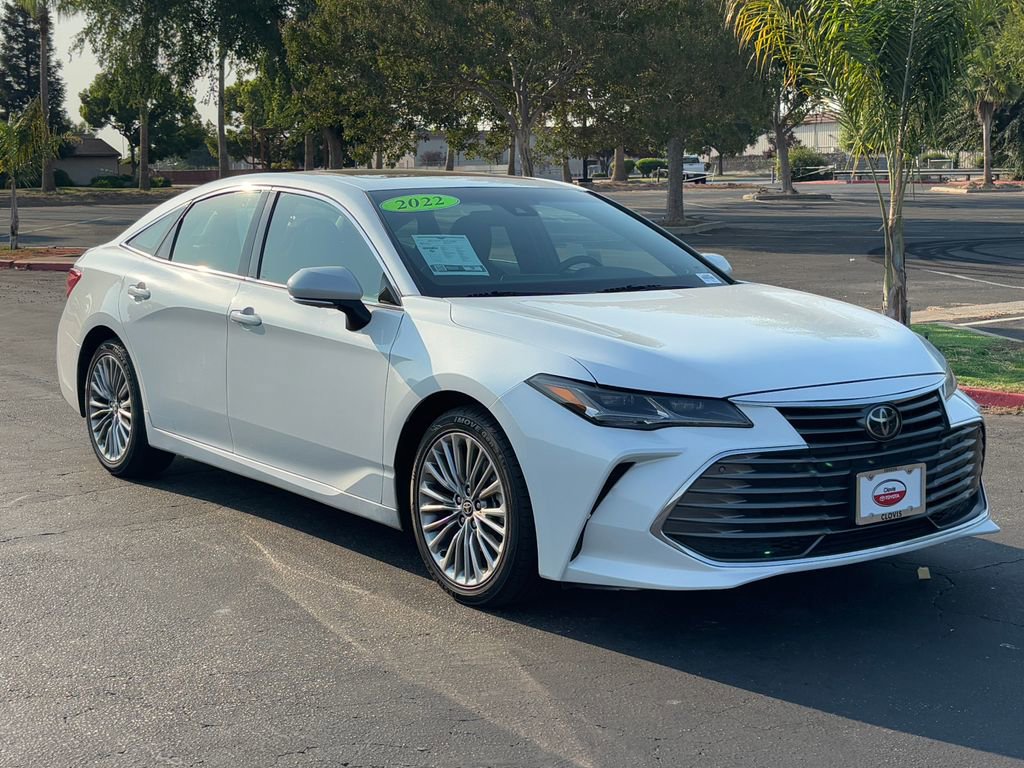2022 Toyota Avalon Limited photo 3