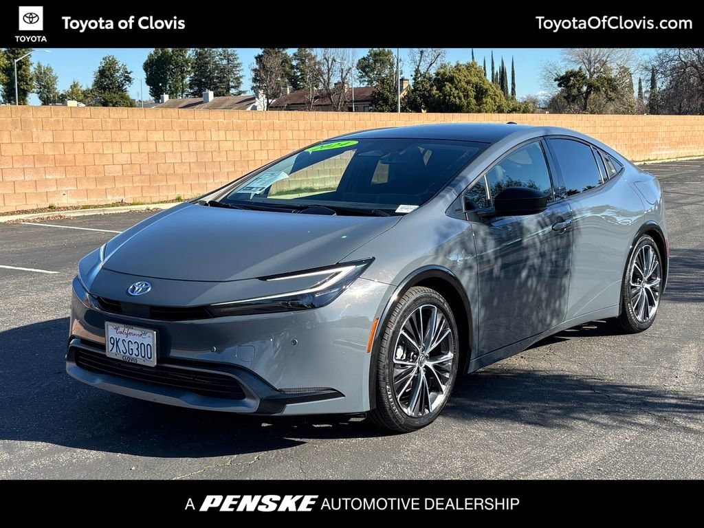 2024 Toyota Prius XLE's photo