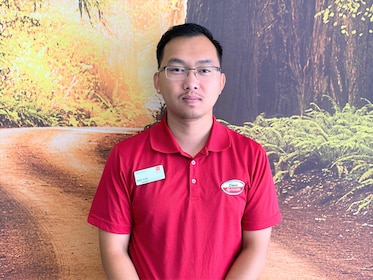 Staff member Raz Vue from ID_2d71e0ada36d