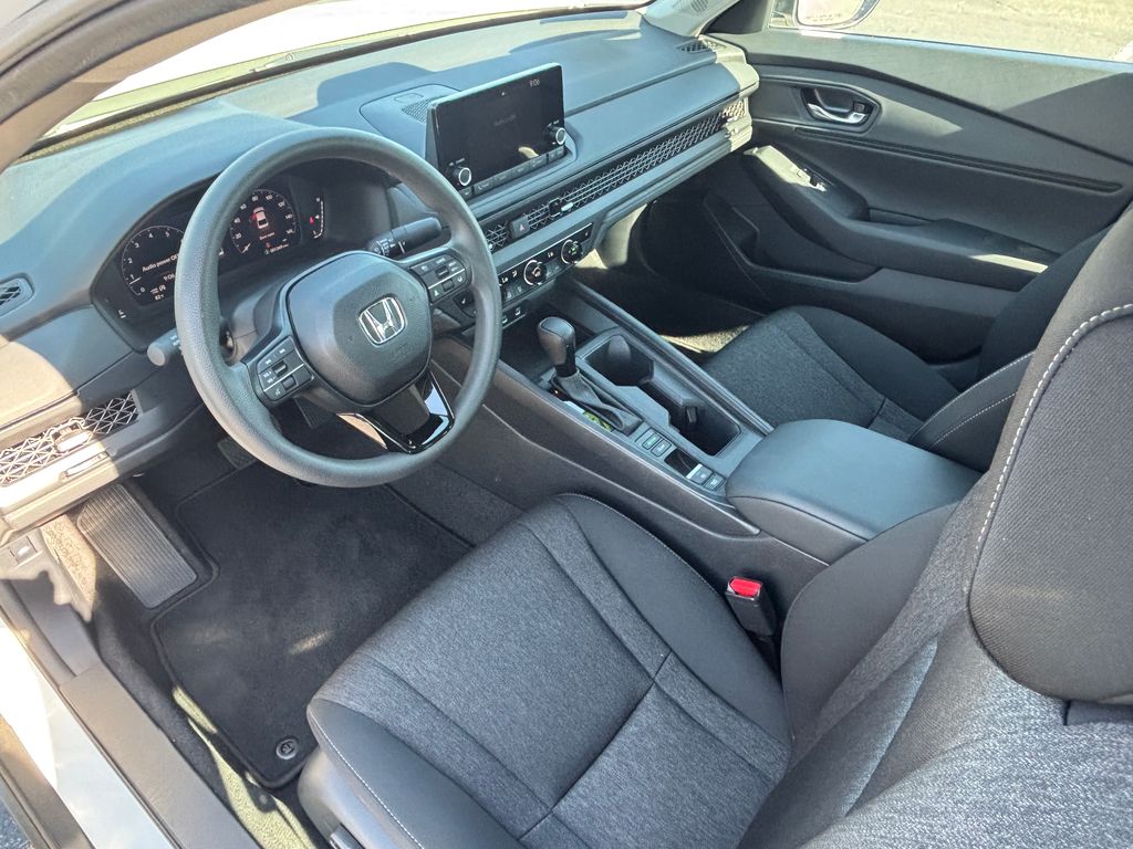2024 Honda Accord EX - Photo 9