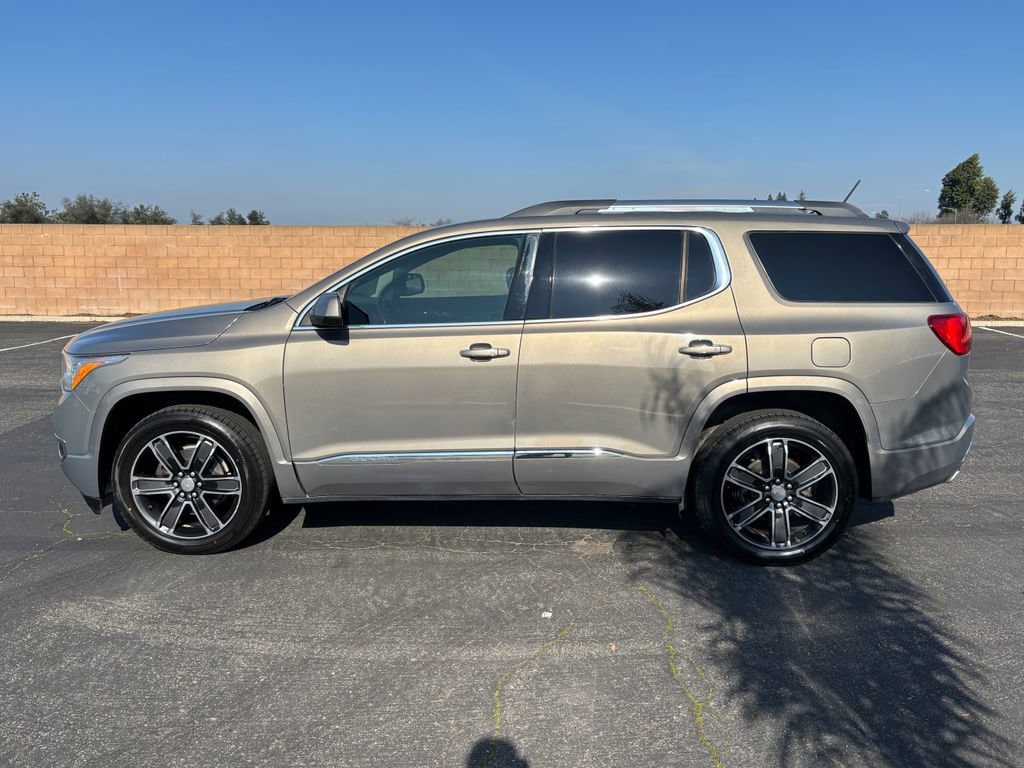 2019 GMC Acadia Denali - Photo 8
