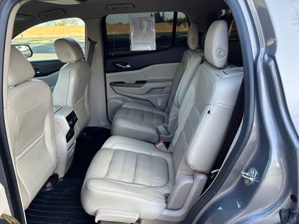 2019 GMC Acadia Denali - Photo 24